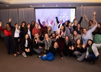 Encontro das Divas do Comex & Log reúne mais de 50 mulheres em noite de trocas, reflexões e conexões em Itajaí