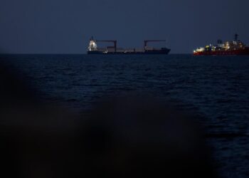 Linhas de Navegação Aplicam Taxa Extra com Alta nos Preços do Combustível Marítimo