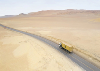 MSC cria rota terrestre para abastecer países do Golfo após suspensão de fretes marítimos