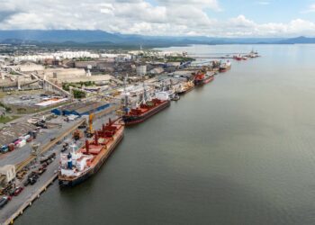 Porto de Paranaguá completa 91 anos e reforça papel estratégico na economia do Brasil
