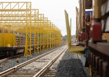 Transporte ferroviário de cargas bate recorde no Brasil e alcança 555 milhões de toneladas em 2025