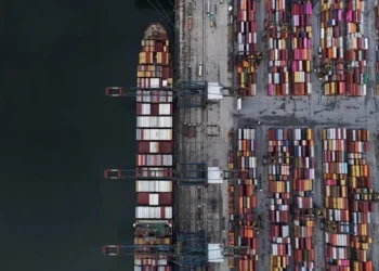 Porto de Santos pode ter leilão adiado após mudanças no terminal de contêineres