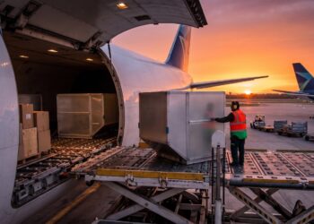 E-commerce impulsiona uso de aeroportos como hubs logísticos no Brasil