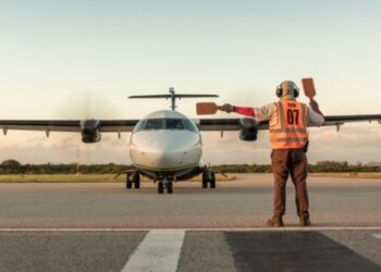 Sistema aéreo brasileiro em risco: sindicato alerta para possível colapso na aviação