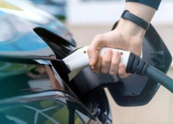 Inmetro avalia novas regras para recarga de veículos elétricos no Brasil