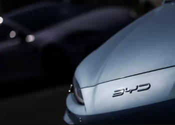 BYD investirá até R$ 500 milhões para ampliar produção de baterias no Brasil