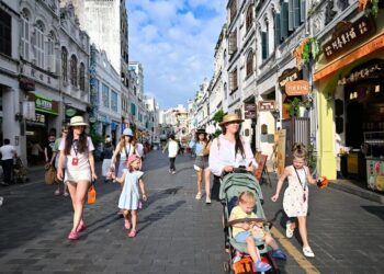 Compras na China impulsionam comércio global de serviços, aponta relatório