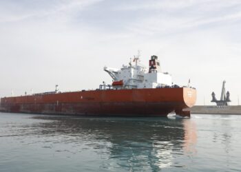 Ataque com drone no Egito aumenta preocupação sobre segurança do Canal de Suez e transporte de petróleo
