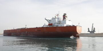 Ataque com drone no Egito aumenta preocupação sobre segurança do Canal de Suez e transporte de petróleo