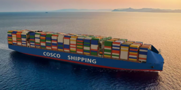 COSCO encomenda 15 graneleiros Newcastlemax com tecnologia para uso de metanol e amônia