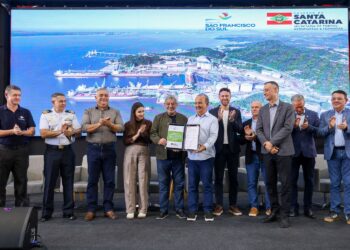 Governador anuncia novos investimentos em infraestrutura para o Porto de São Francisco do Sul 
