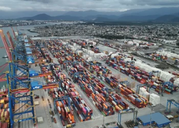 Índia ganha prioridade nas negociações comerciais do Brasil diante das tarifas dos EUA