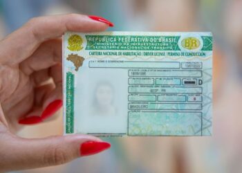 CNH pode ser bloqueada por CPF irregular? Saiba quando o Detran pode impedir serviços