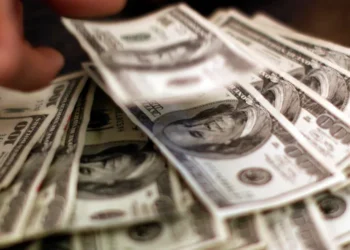 Dívida dos EUA ultrapassa US$ 40 trilhões e aumenta pressão sobre os juros