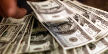 Dívida dos EUA ultrapassa US$ 40 trilhões e aumenta pressão sobre os juros
