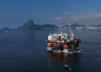 Imposto de exportação do petróleo de 12% é prorrogado pelo governo a partir de setembro