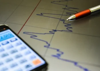 Mercado reduz projeção para crescimento da economia brasileira em 2026