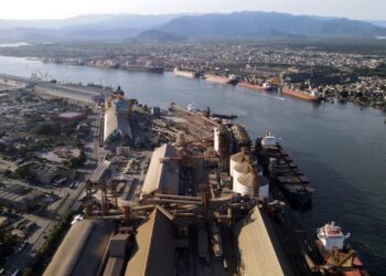 TCU adia decisão sobre licitação para aprofundar canal do Porto de Santos