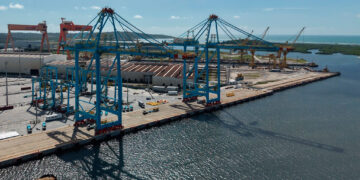 Aliança inicia operação de cabotagem na APM Terminals Suape