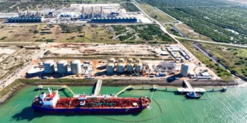 Porto do Açu planeja terminal de combustíveis sustentáveis até 2030