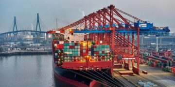 Rota Marítima da Seda reúne 19 países em fórum sobre comércio e logística