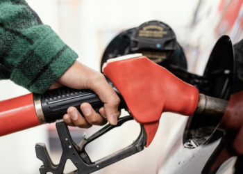 Governo prorroga subsídio ao diesel por 30 dias para conter alta dos combustíveis