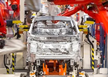 Carros vão ficar mais caros? Reforma tributária muda incentivos para montadoras