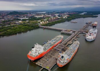 Porto de Santos registra recorde histórico na movimentação de cargas em 2026