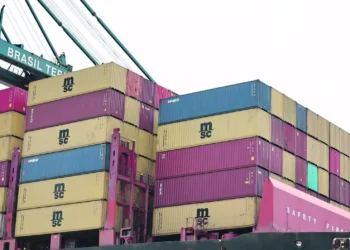 Porto de Santos concentra 70,7% das exportações brasileiras de café em 2026