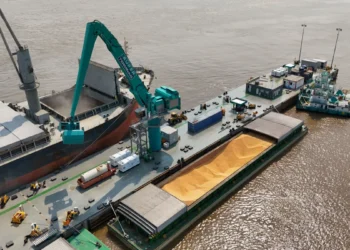 Super Porto Verde inicia operações com embarque de 27 mil toneladas de milho na Amazônia